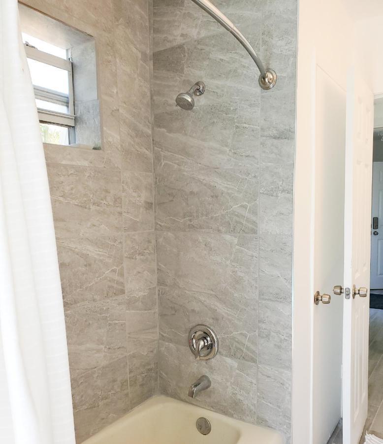 Stylish & Newly-Renovated Suites Near Las Olas Форт Лодърдейл Екстериор снимка